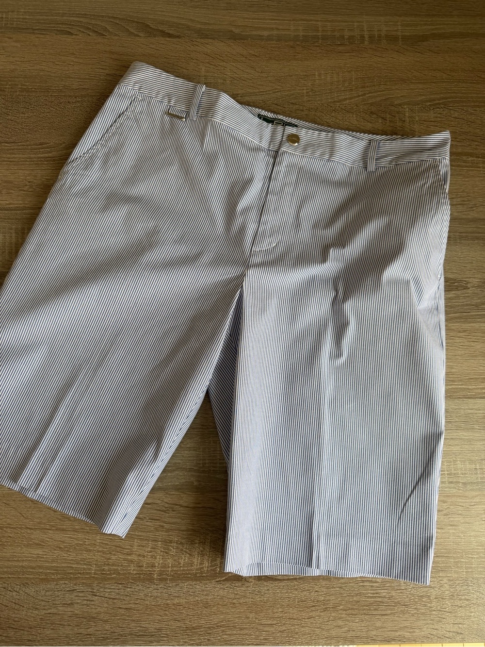 L-RL Lauren Active Shorts Womens Sz 14 Blue White Seersucker Bermuda Golf Beach - Picture 2 of 15